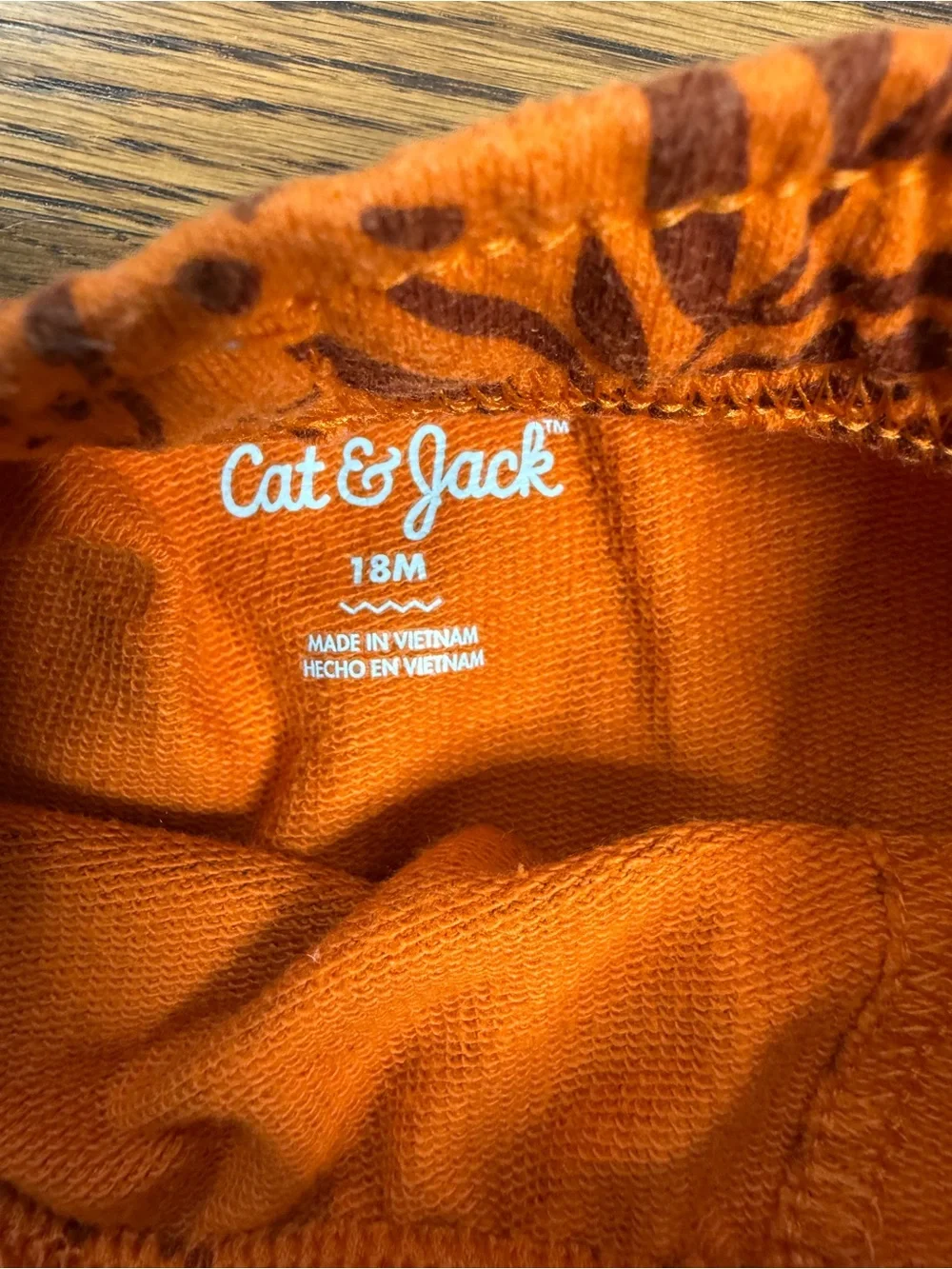 Cat & Jack x Danielle Peterson Kids Cheetah Print Sweatshirt/ Short Set 18 M